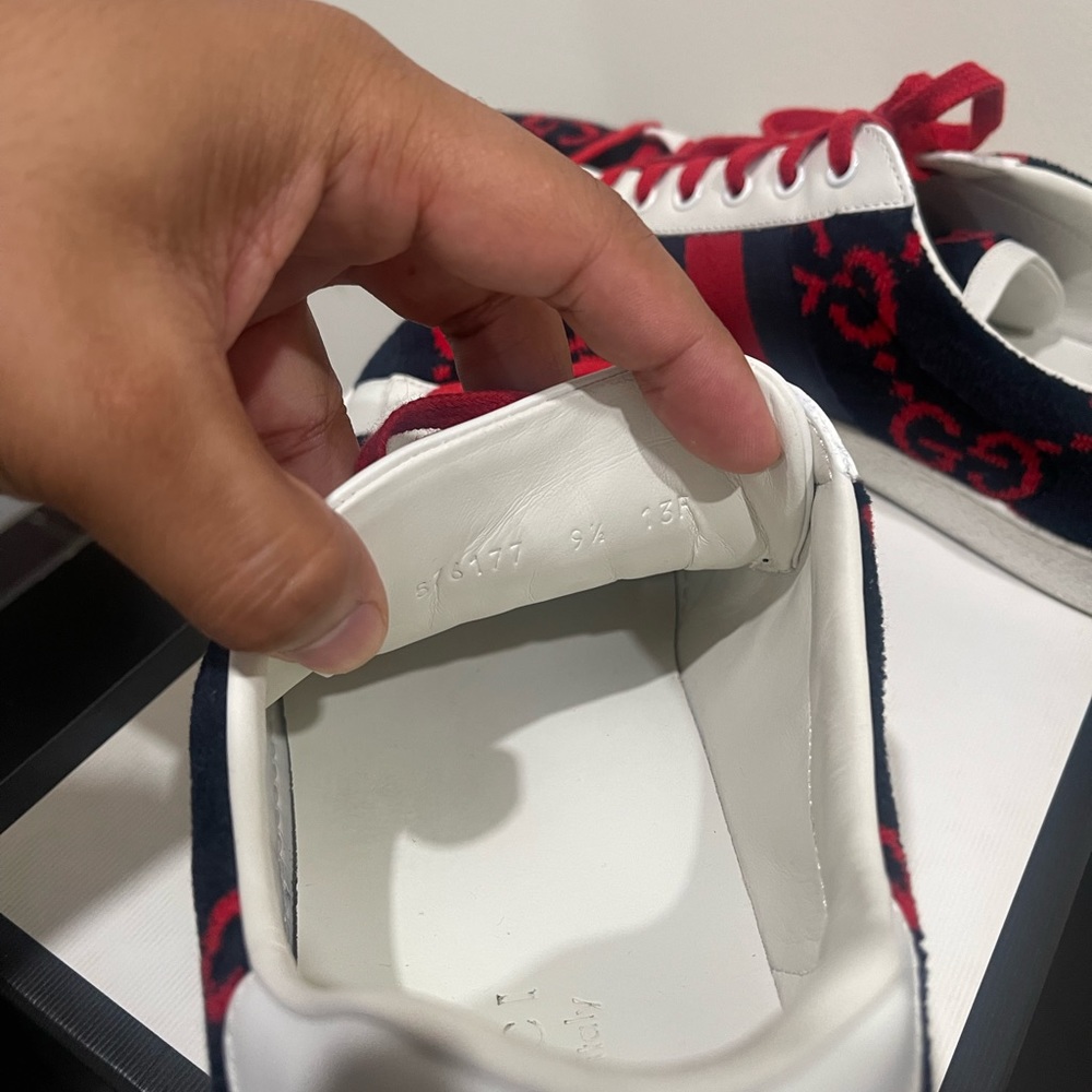 Mens Gucci red white and blue velvet sneakers
